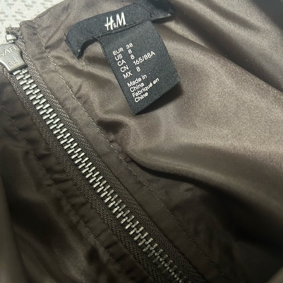 H&M Abstract Print Long Sleeve Dress - Picture 7 of 7